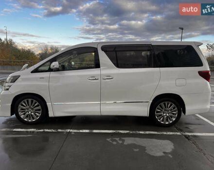 Білий Тойота Веллфаір, об'ємом двигуна 2.36 л та пробігом 82 тис. км за 18500 $, фото 6 на Automoto.ua