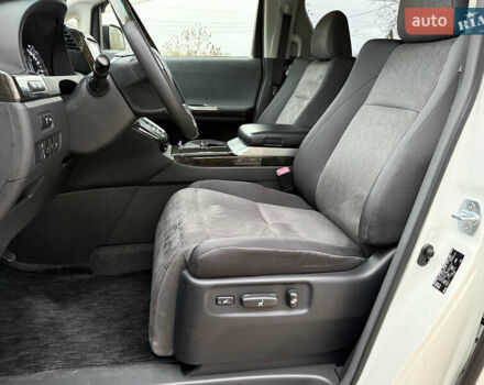 Білий Тойота Веллфаір, об'ємом двигуна 2.36 л та пробігом 69 тис. км за 23500 $, фото 85 на Automoto.ua