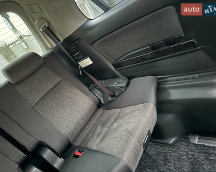 Білий Тойота Веллфаір, об'ємом двигуна 2.36 л та пробігом 69 тис. км за 23500 $, фото 141 на Automoto.ua