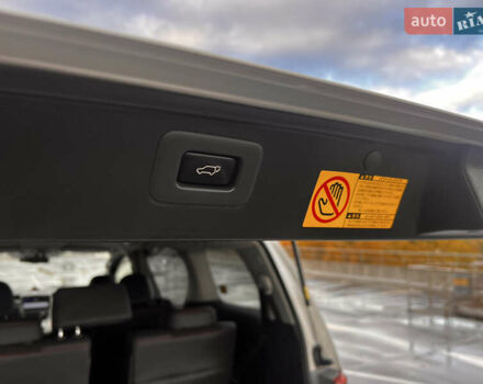 Білий Тойота Веллфаір, об'ємом двигуна 2.36 л та пробігом 82 тис. км за 18500 $, фото 11 на Automoto.ua