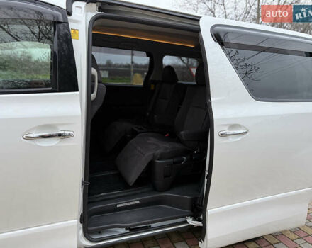 Білий Тойота Веллфаір, об'ємом двигуна 2.36 л та пробігом 69 тис. км за 23500 $, фото 111 на Automoto.ua