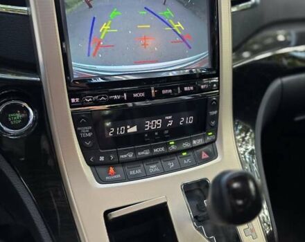 Білий Тойота Веллфаір, об'ємом двигуна 2.4 л та пробігом 97 тис. км за 18500 $, фото 26 на Automoto.ua