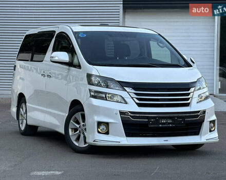 Белый Тойота Веллфаир, объемом двигателя 2.36 л и пробегом 57 тыс. км за 19200 $, фото 1 на Automoto.ua