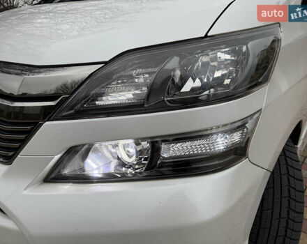 Білий Тойота Веллфаір, об'ємом двигуна 2.36 л та пробігом 69 тис. км за 23500 $, фото 32 на Automoto.ua