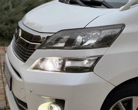 Білий Тойота Веллфаір, об'ємом двигуна 2.36 л та пробігом 69 тис. км за 23500 $, фото 59 на Automoto.ua