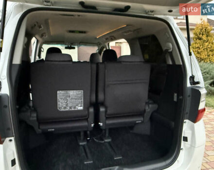 Білий Тойота Веллфаір, об'ємом двигуна 2.36 л та пробігом 69 тис. км за 23500 $, фото 127 на Automoto.ua