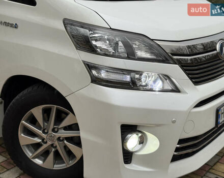 Білий Тойота Веллфаір, об'ємом двигуна 2.36 л та пробігом 69 тис. км за 23500 $, фото 35 на Automoto.ua