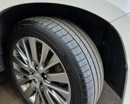 Білий Тойота Веллфаір, об'ємом двигуна 2.4 л та пробігом 97 тис. км за 18500 $, фото 16 на Automoto.ua