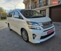 Белый Тойота Веллфаир, объемом двигателя 2.4 л и пробегом 79 тыс. км за 18500 $, фото 1 на Automoto.ua