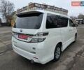 Белый Тойота Веллфаир, объемом двигателя 2.4 л и пробегом 81 тыс. км за 23000 $, фото 9 на Automoto.ua