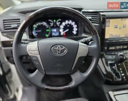 Белый Тойота Веллфаир, объемом двигателя 2.4 л и пробегом 81 тыс. км за 23000 $, фото 23 на Automoto.ua