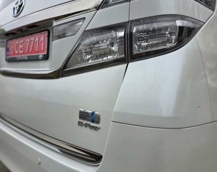 Белый Тойота Веллфаир, объемом двигателя 2.4 л и пробегом 81 тыс. км за 23000 $, фото 14 на Automoto.ua