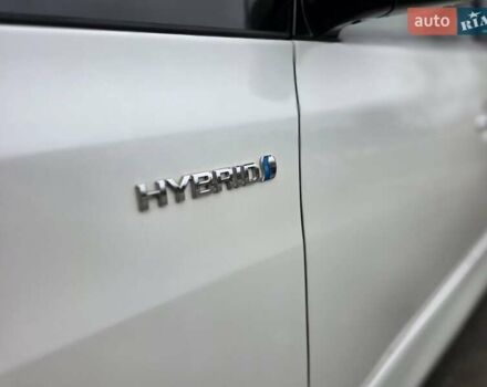 Белый Тойота Веллфаир, объемом двигателя 2.4 л и пробегом 81 тыс. км за 23000 $, фото 11 на Automoto.ua