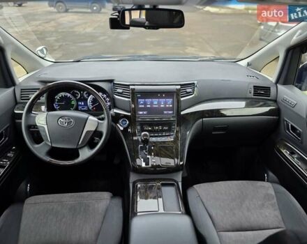 Белый Тойота Веллфаир, объемом двигателя 2.4 л и пробегом 81 тыс. км за 23000 $, фото 35 на Automoto.ua