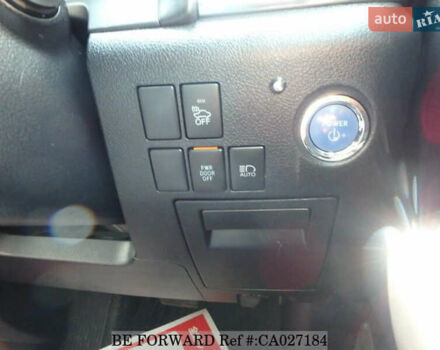 Білий Тойота Веллфаір, об'ємом двигуна 2.5 л та пробігом 126 тис. км за 33900 $, фото 39 на Automoto.ua