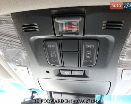 Білий Тойота Веллфаір, об'ємом двигуна 2.5 л та пробігом 126 тис. км за 33900 $, фото 45 на Automoto.ua