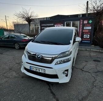 Белый Тойота Веллфаир, объемом двигателя 2.36 л и пробегом 102 тыс. км за 18899 $, фото 1 на Automoto.ua