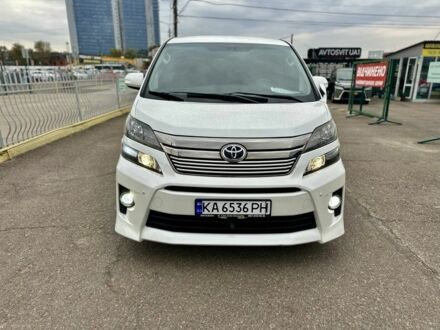 Белый Тойота Веллфаир, объемом двигателя 2.4 л и пробегом 111 тыс. км за 18000 $, фото 1 на Automoto.ua