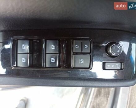 Черный Тойота Веллфаир, объемом двигателя 2.49 л и пробегом 107 тыс. км за 33500 $, фото 26 на Automoto.ua