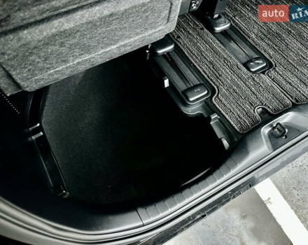 Черный Тойота Веллфаир, объемом двигателя 2.5 л и пробегом 92 тыс. км за 39000 $, фото 35 на Automoto.ua