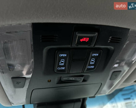 Черный Тойота Веллфаир, объемом двигателя 2.5 л и пробегом 92 тыс. км за 39000 $, фото 26 на Automoto.ua