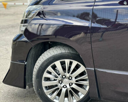 Фиолетовый Тойота Веллфаир, объемом двигателя 2.4 л и пробегом 77 тыс. км за 17600 $, фото 3 на Automoto.ua