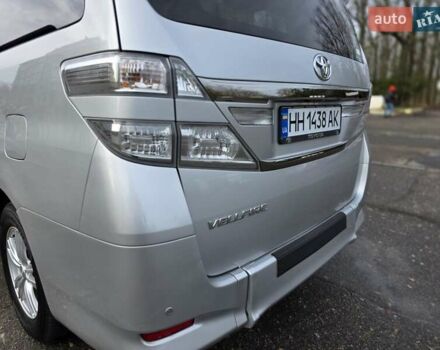 Серый Тойота Веллфаир, объемом двигателя 2.4 л и пробегом 91 тыс. км за 18500 $, фото 8 на Automoto.ua