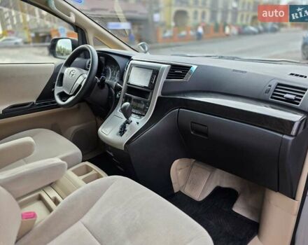 Серый Тойота Веллфаир, объемом двигателя 2.4 л и пробегом 91 тыс. км за 18500 $, фото 38 на Automoto.ua