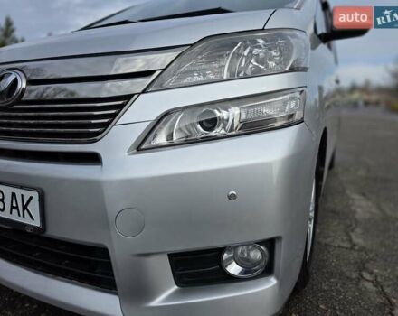 Серый Тойота Веллфаир, объемом двигателя 2.4 л и пробегом 91 тыс. км за 18500 $, фото 22 на Automoto.ua