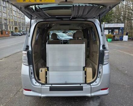 Серый Тойота Веллфаир, объемом двигателя 2.4 л и пробегом 91 тыс. км за 18500 $, фото 44 на Automoto.ua