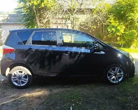 Черный Тойота Verso-S, объемом двигателя 1.3 л и пробегом 294 тыс. км за 6500 $, фото 4 на Automoto.ua