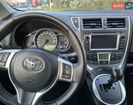 Фіолетовий Тойота Verso-S, об'ємом двигуна 1.36 л та пробігом 244 тис. км за 8999 $, фото 18 на Automoto.ua