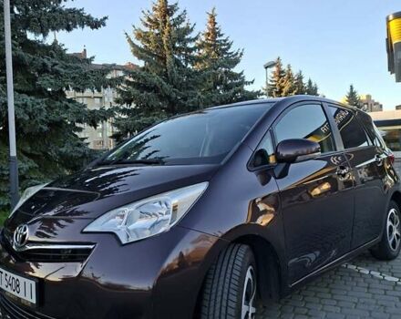 Фіолетовий Тойота Verso-S, об'ємом двигуна 1.36 л та пробігом 244 тис. км за 8999 $, фото 13 на Automoto.ua