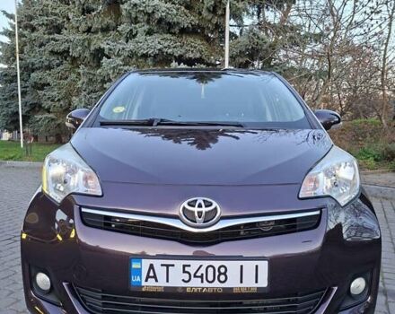 Фіолетовий Тойота Verso-S, об'ємом двигуна 1.36 л та пробігом 244 тис. км за 8999 $, фото 7 на Automoto.ua