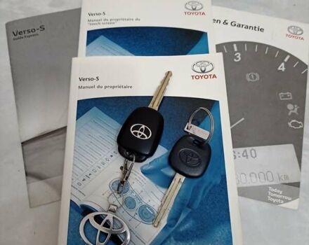 Серый Тойота Verso-S, объемом двигателя 1.36 л и пробегом 111 тыс. км за 8500 $, фото 1 на Automoto.ua