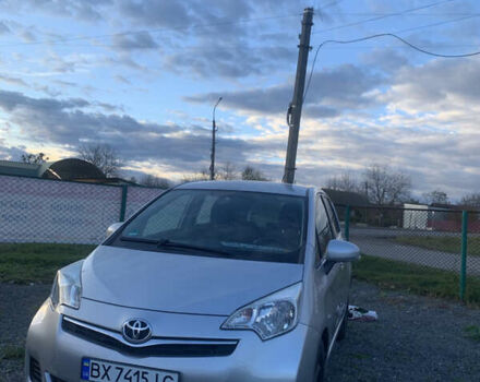 Серый Тойота Verso-S, объемом двигателя 1.33 л и пробегом 31 тыс. км за 9500 $, фото 4 на Automoto.ua