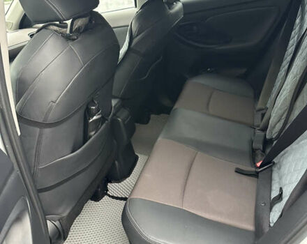 Білий Тойота Yaris Cross, об'ємом двигуна 1.49 л та пробігом 49 тис. км за 25000 $, фото 5 на Automoto.ua