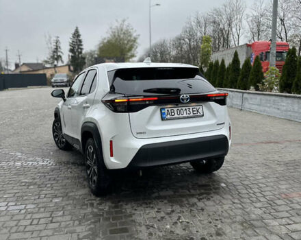 Білий Тойота Yaris Cross, об'ємом двигуна 1.49 л та пробігом 49 тис. км за 25000 $, фото 2 на Automoto.ua