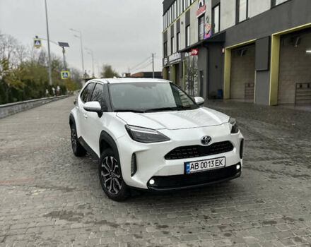 Білий Тойота Yaris Cross, об'ємом двигуна 1.49 л та пробігом 49 тис. км за 25000 $, фото 3 на Automoto.ua