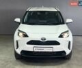 Белый Тойота Yaris Cross, объемом двигателя 1.49 л и пробегом 69 тыс. км за 24900 $, фото 2 на Automoto.ua