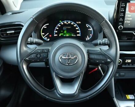Белый Тойота Yaris Cross, объемом двигателя 1.49 л и пробегом 47 тыс. км за 25675 $, фото 8 на Automoto.ua