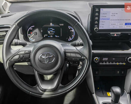 Білий Тойота Yaris Cross, об'ємом двигуна 1.49 л та пробігом 44 тис. км за 25300 $, фото 16 на Automoto.ua