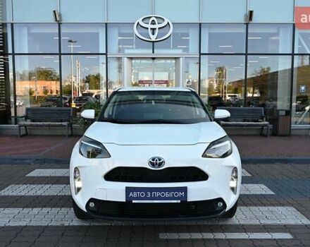 Белый Тойота Yaris Cross, объемом двигателя 1.49 л и пробегом 47 тыс. км за 25675 $, фото 4 на Automoto.ua