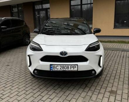 Белый Тойота Yaris Cross, объемом двигателя 1.49 л и пробегом 71 тыс. км за 27400 $, фото 5 на Automoto.ua