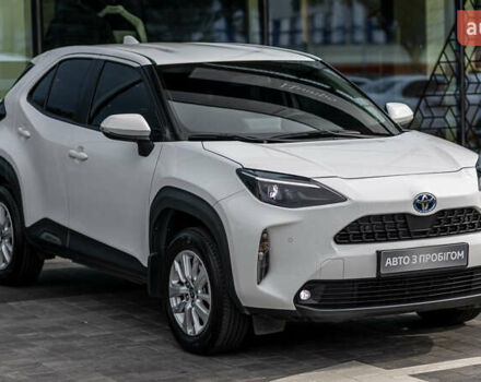 Білий Тойота Yaris Cross, об'ємом двигуна 1.49 л та пробігом 44 тис. км за 25300 $, фото 4 на Automoto.ua