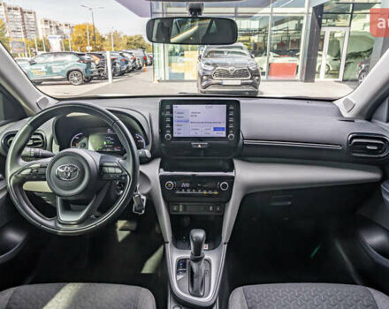 Білий Тойота Yaris Cross, об'ємом двигуна 1.49 л та пробігом 44 тис. км за 25300 $, фото 12 на Automoto.ua