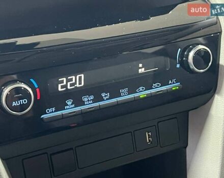 Белый Тойота Yaris Cross, объемом двигателя 1.49 л и пробегом 69 тыс. км за 24900 $, фото 18 на Automoto.ua