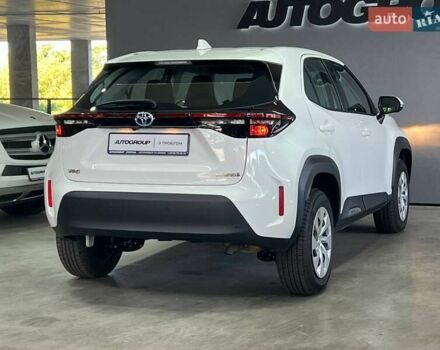 Белый Тойота Yaris Cross, объемом двигателя 1.49 л и пробегом 69 тыс. км за 24900 $, фото 9 на Automoto.ua
