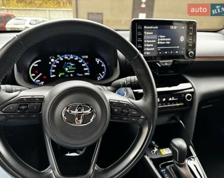 Белый Тойота Yaris Cross, объемом двигателя 1.49 л и пробегом 71 тыс. км за 27400 $, фото 9 на Automoto.ua