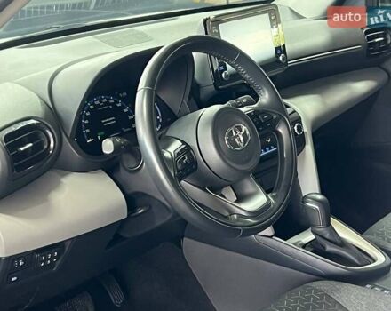Белый Тойота Yaris Cross, объемом двигателя 1.49 л и пробегом 69 тыс. км за 24900 $, фото 11 на Automoto.ua